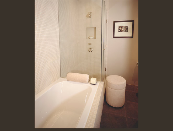 Orestes Suarez Interiors - Bathrooms-6